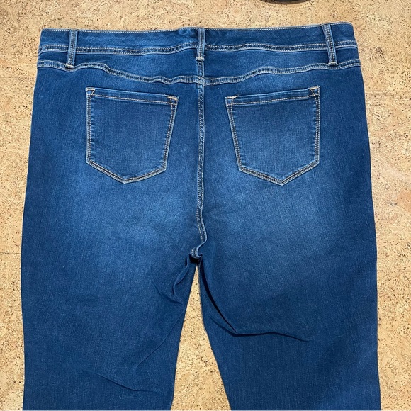 Torrid Luxe Slim Boot Jeans #11661101 Sz 20Tall - Picture 3 of 16